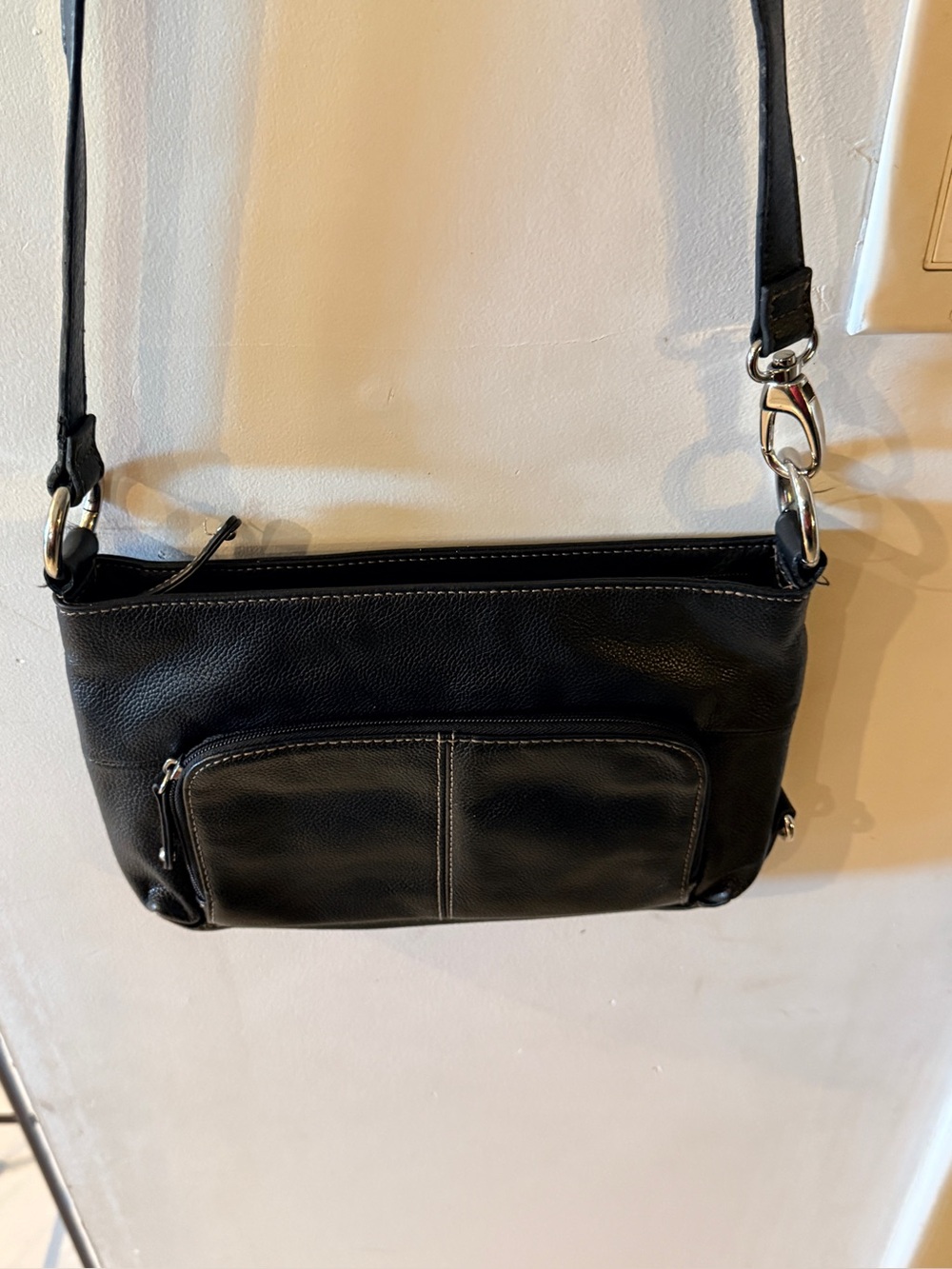 Tignanello Black Pebbled Leather Crossbody Bag Organizational Zip Wallet